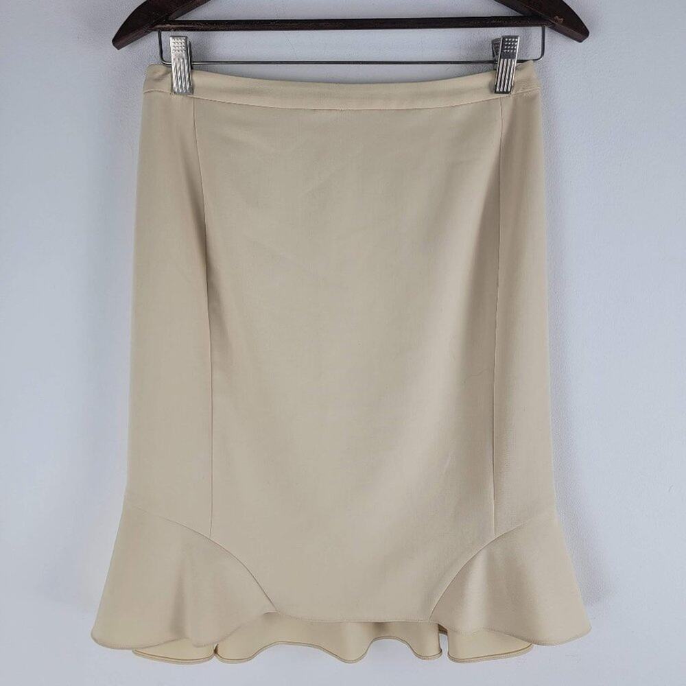 NEW Magaschoni Ruffle Hem Pencil Skirt Lined Back Zip Beige Size 4